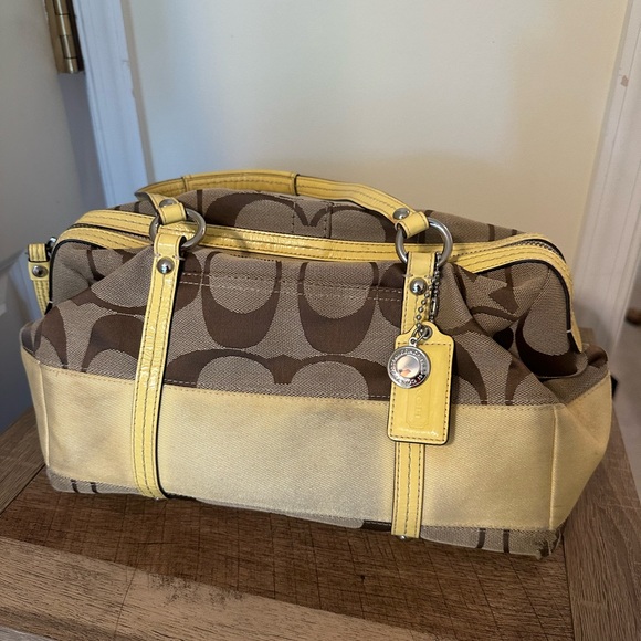Coach bag - Picture 1 of 9